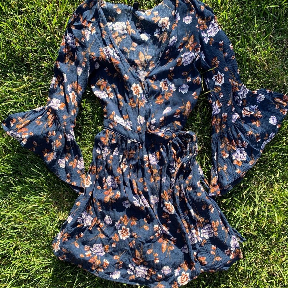 American Eagle blue floral wrap around dress